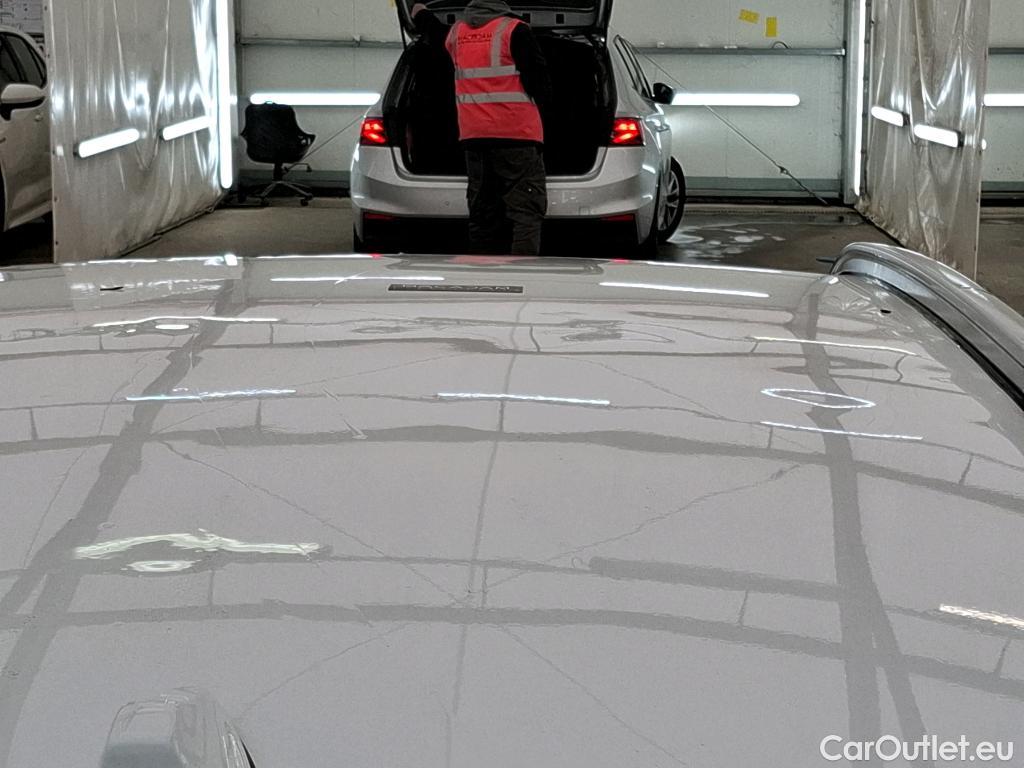  Hyundai  i30  cw Business 1.6 CRDi 115CV BVA7 E6dT #2