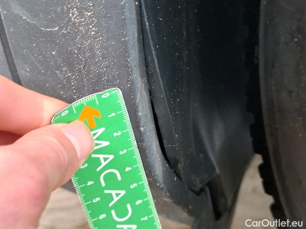  Peugeot  5008  Allure 1.2 PureTech 130CV BVA8 7 Sieges E6d #40