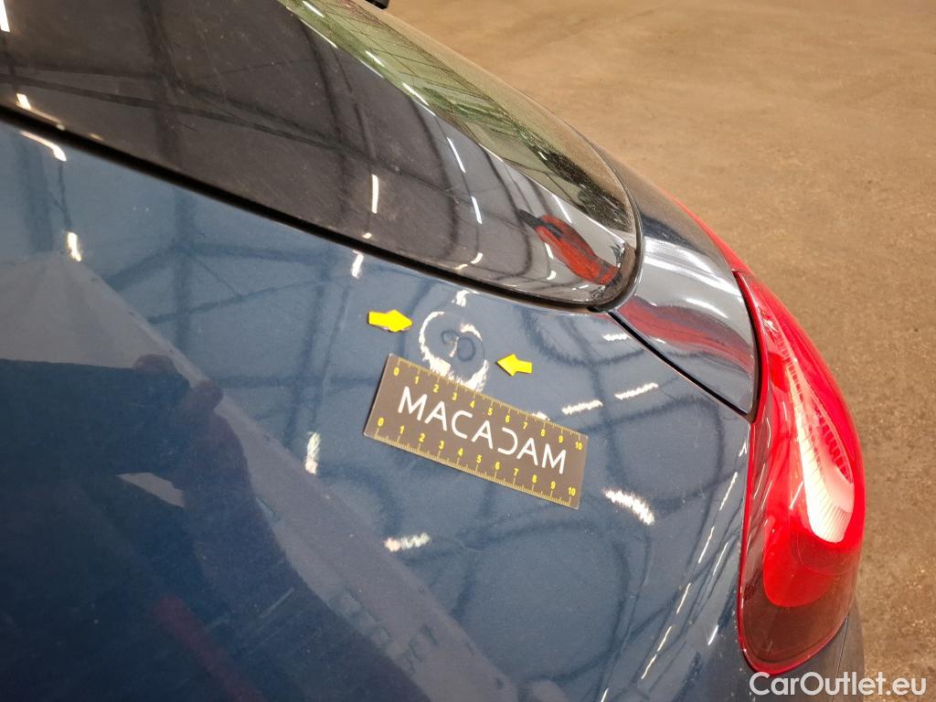  Mercedes  A-Klasse MERCEDES-BENZ Classe A Compact / 2018 / 5P / Berline A 250 e Business Line 8G-DCT #6