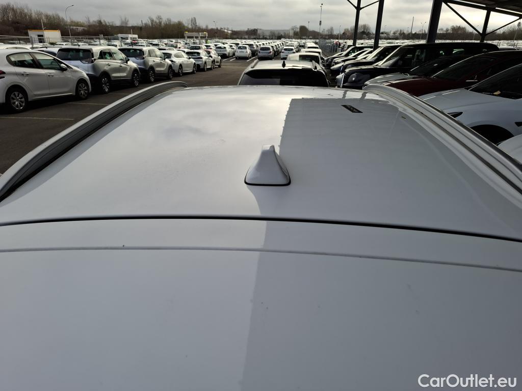  Hyundai  i30  cw Business 1.6 CRDi 115CV BVA7 E6dT #7