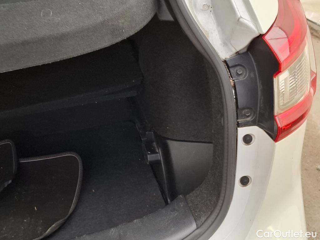  Nissan  Qashqai NISSAN  5p Crossover 1.6 DCI 130 Xtronic Drive Edition #48