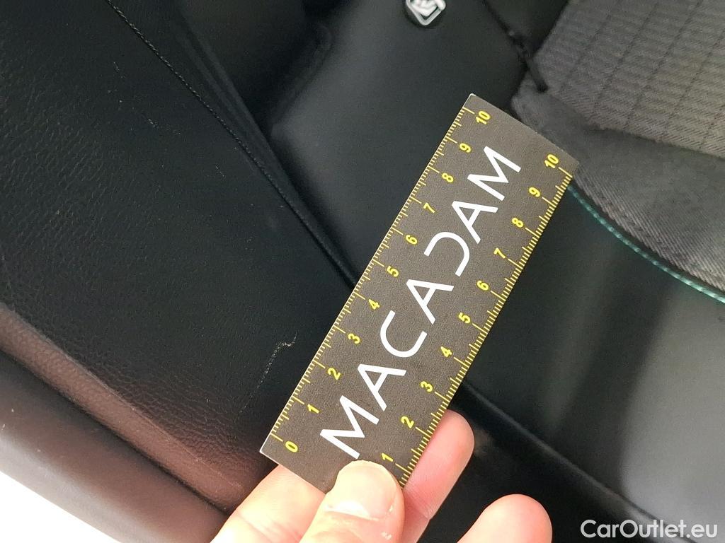  Peugeot  208  Allure Business 1.2 PureTech 100CV BVM6 E6d #18