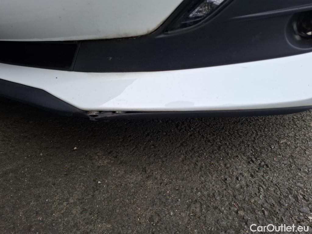  Hyundai  i30  cw Business 1.6 CRDi 115CV BVA7 E6dT #25