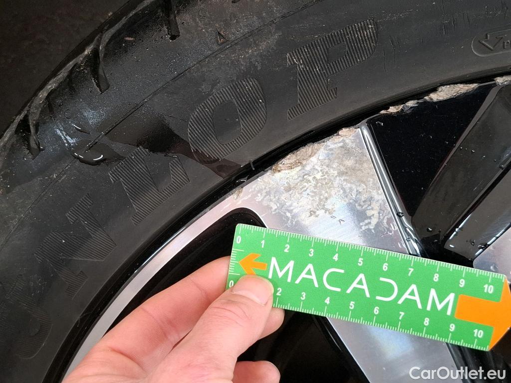  Nissan  Qashqai NISSAN  5p Crossover 1.6 DCI 130 Xtronic Drive Edition #9