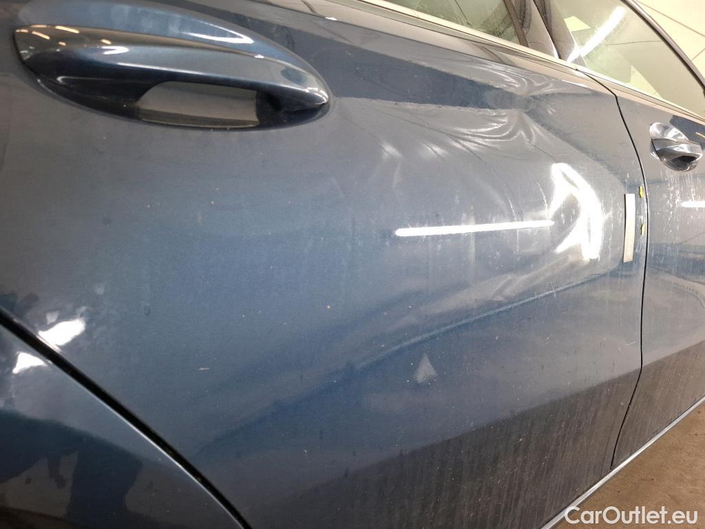  Mercedes  A-Klasse MERCEDES-BENZ Classe A Compact / 2018 / 5P / Berline A 250 e Business Line 8G-DCT #12