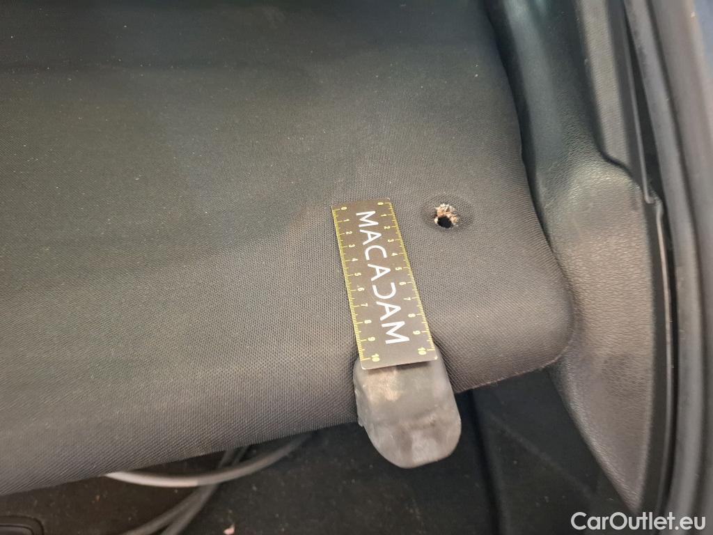  Mercedes  A-Klasse MERCEDES-BENZ Classe A Compact / 2018 / 5P / Berline A 250 e Business Line 8G-DCT #61