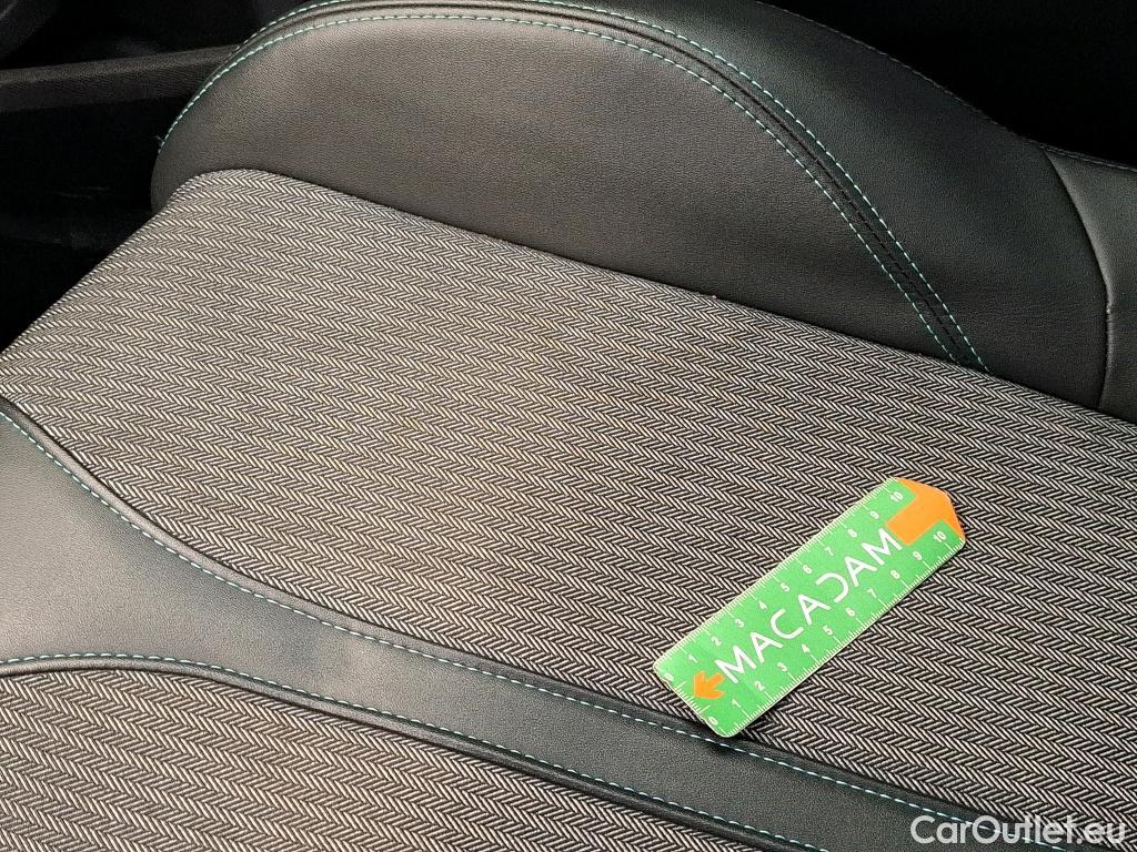  Peugeot  5008  Allure 1.2 PureTech 130CV BVA8 7 Sieges E6d #38