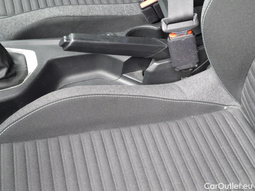  Peugeot  2008  Style 1.2 PureTech 100CV BVM6 E6d #23