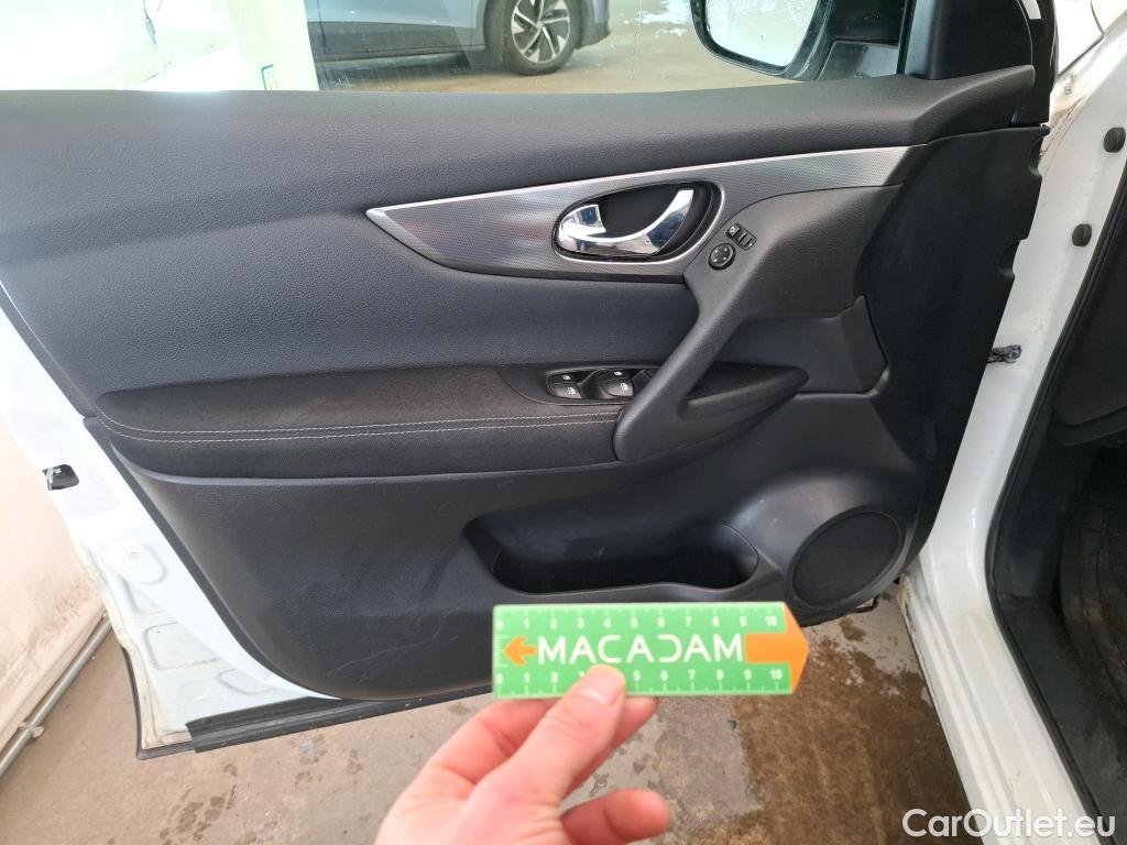  Nissan  Qashqai NISSAN  5p Crossover 1.6 DCI 130 Xtronic Drive Edition #28