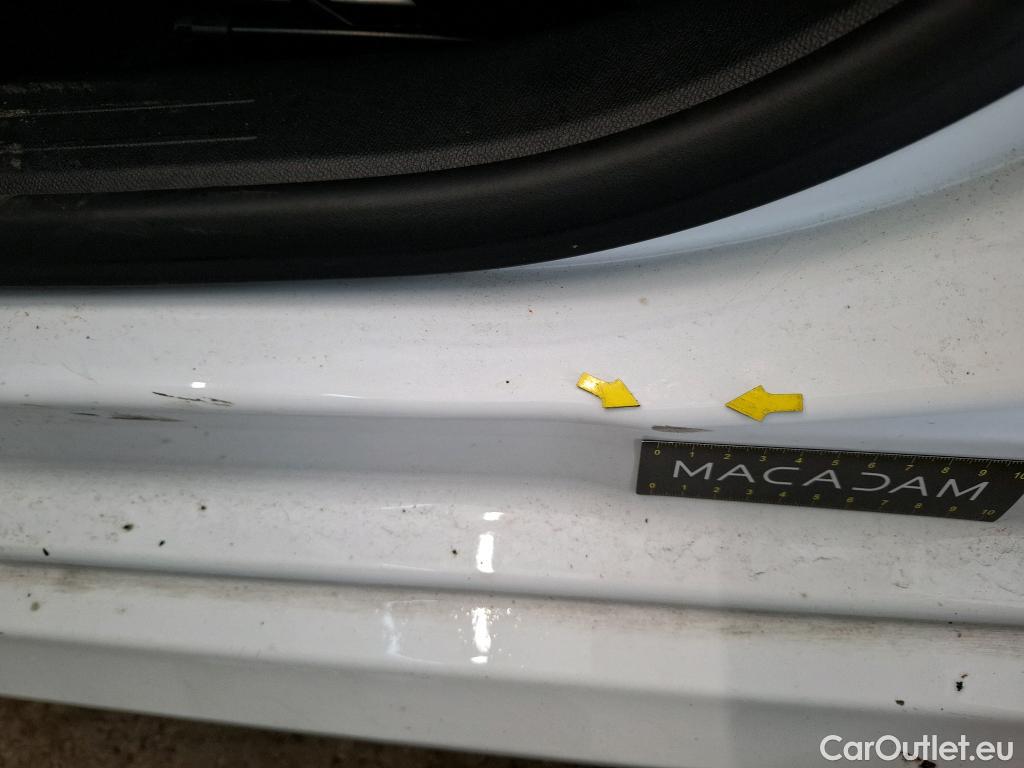  Peugeot  208  Allure Business 1.2 PureTech 100CV BVM6 E6d #37