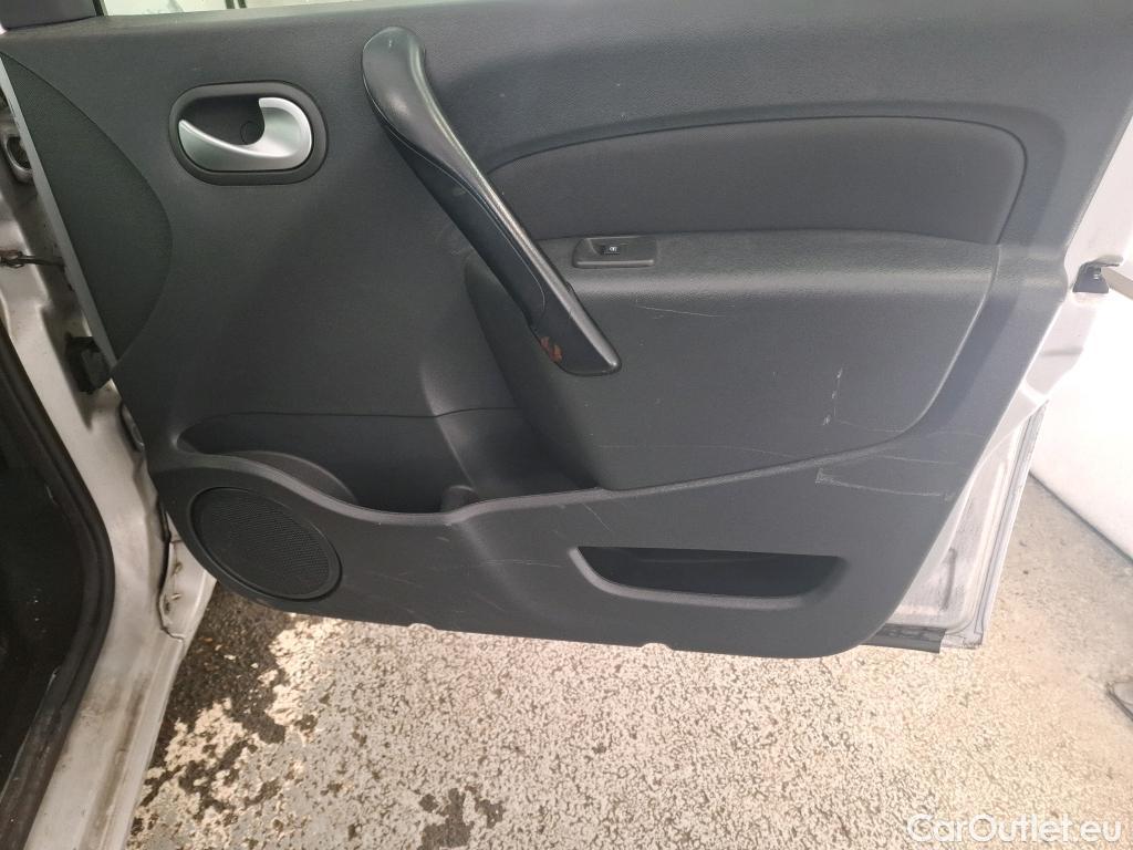  Renault  Kangoo  Zen 1.5 dCi 90CV BVM5 E6 #10