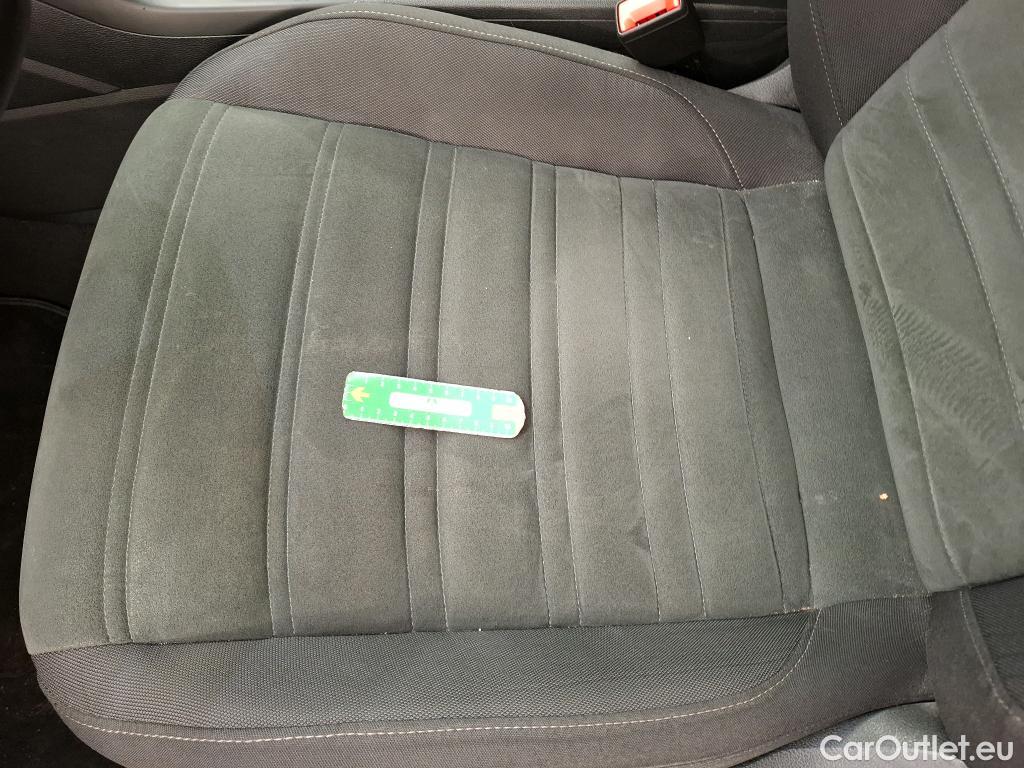  Volkswagen  Touran VOLKSWAGEN  / 2015 / 5P / monospace 2.0 TDI 150 Carat #35