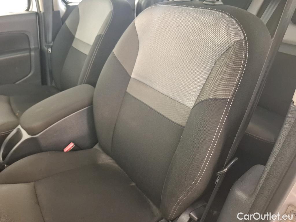  Renault  Kangoo  Zen 1.5 dCi 90CV BVM5 E6 #24