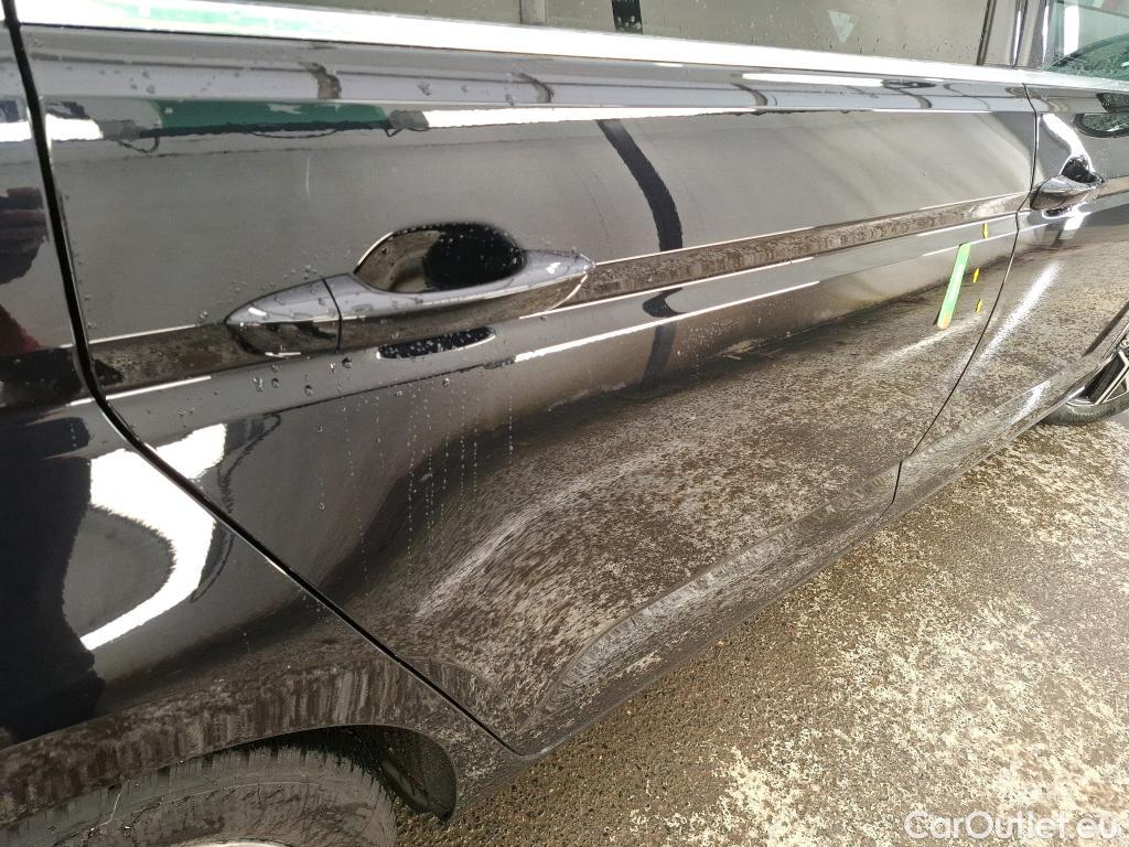  Volkswagen  Touran VOLKSWAGEN  / 2015 / 5P / monospace 2.0 TDI 150 Carat #30