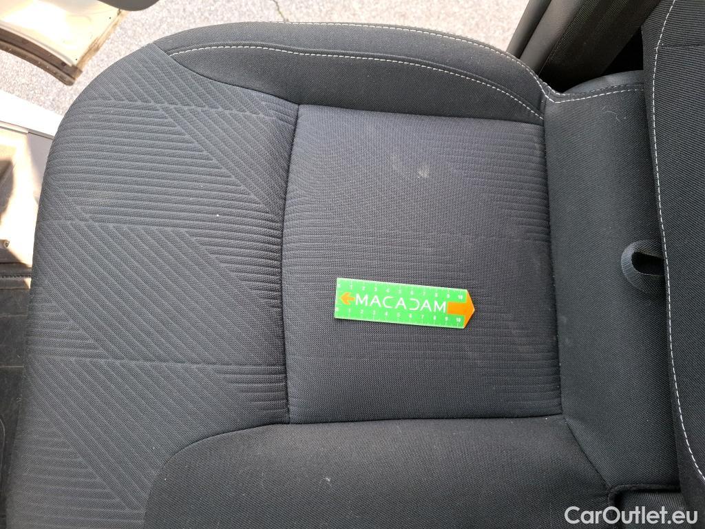  Renault  Trafic  Fourgon L2H1 3T Grand Confort 2.0 dCi 130CV BVM6 E6d #18