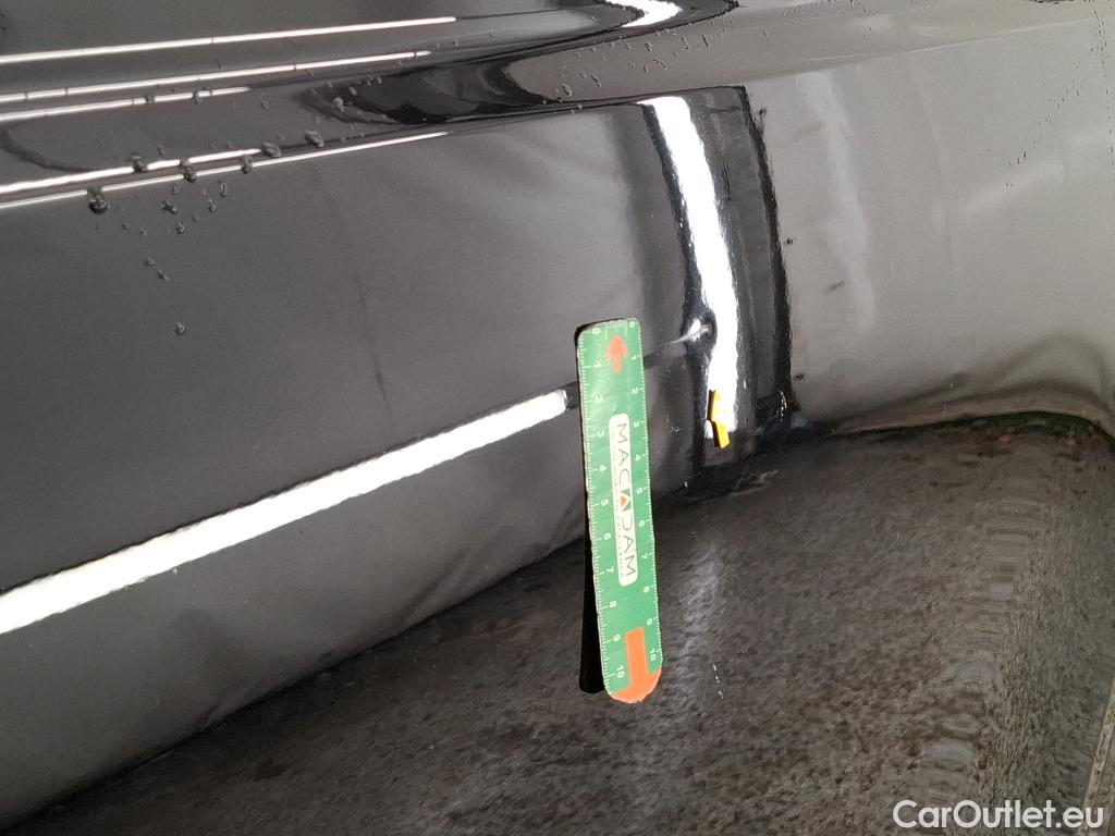  Volkswagen  Touran VOLKSWAGEN  / 2015 / 5P / monospace 2.0 TDI 150 Carat #26