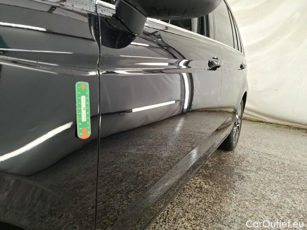  Volkswagen  Touran VOLKSWAGEN  / 2015 / 5P / monospace 2.0 TDI 150 Carat #9