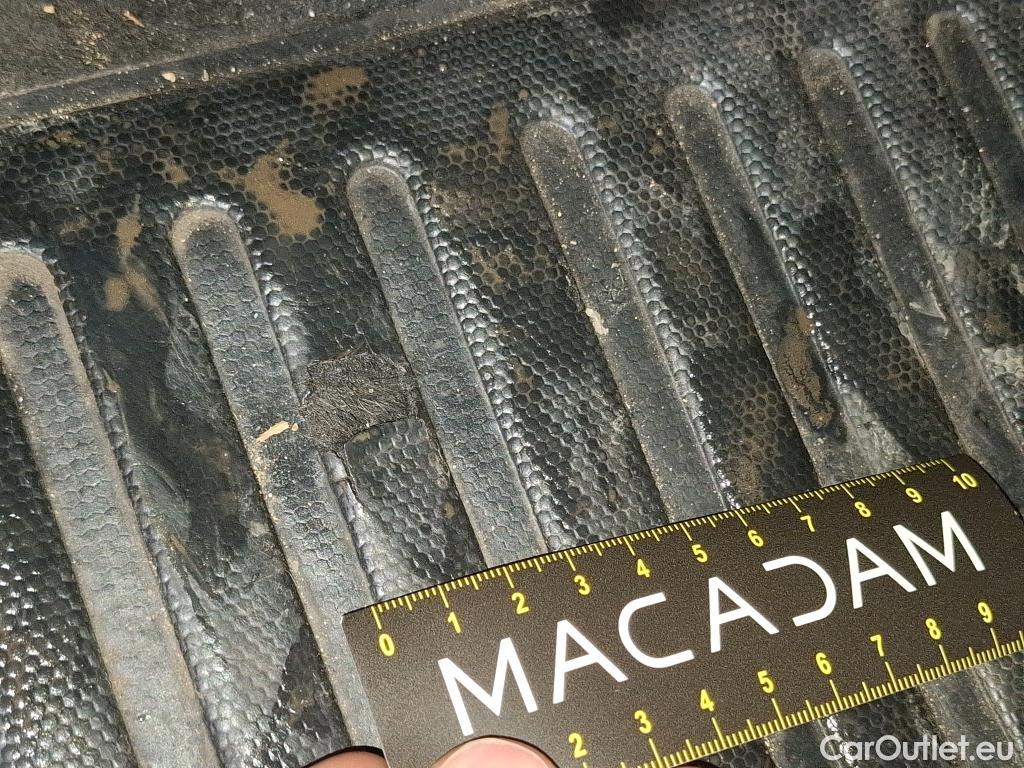  Citroen  C3  Société Feel Nav 1.2 PureTech 80CV BVM5 E6 #16