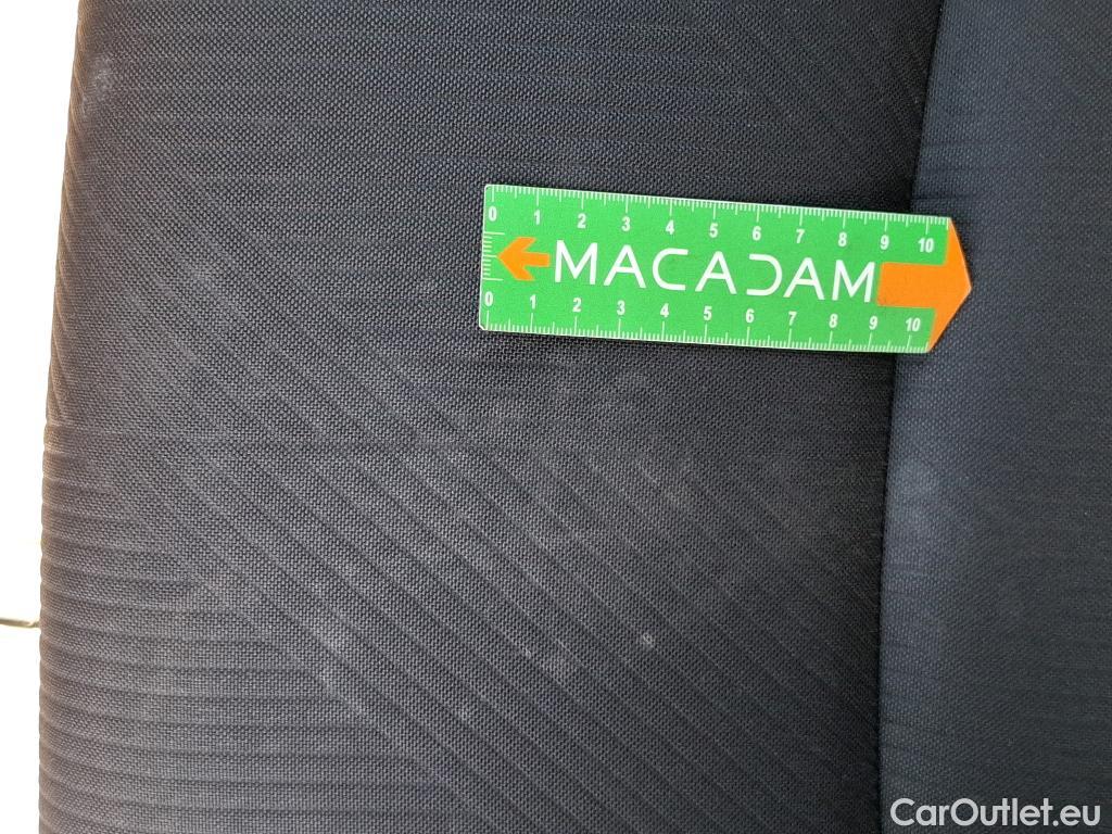  Renault  Trafic  Fourgon L2H1 3T Grand Confort 2.0 dCi 130CV BVM6 E6d #15