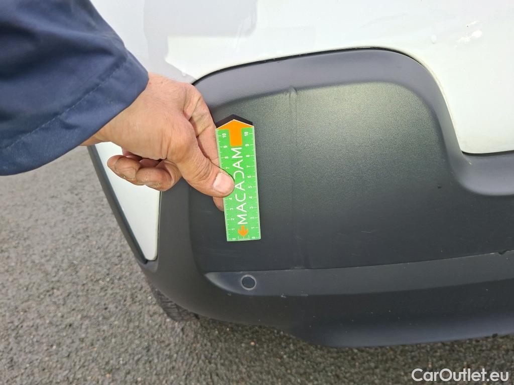  Citroen  C3 CITROEN  5p Berline PureTech 82 BVM Feel Business #7