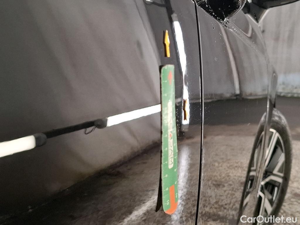  Volkswagen  Touran VOLKSWAGEN  / 2015 / 5P / monospace 2.0 TDI 150 Carat #32