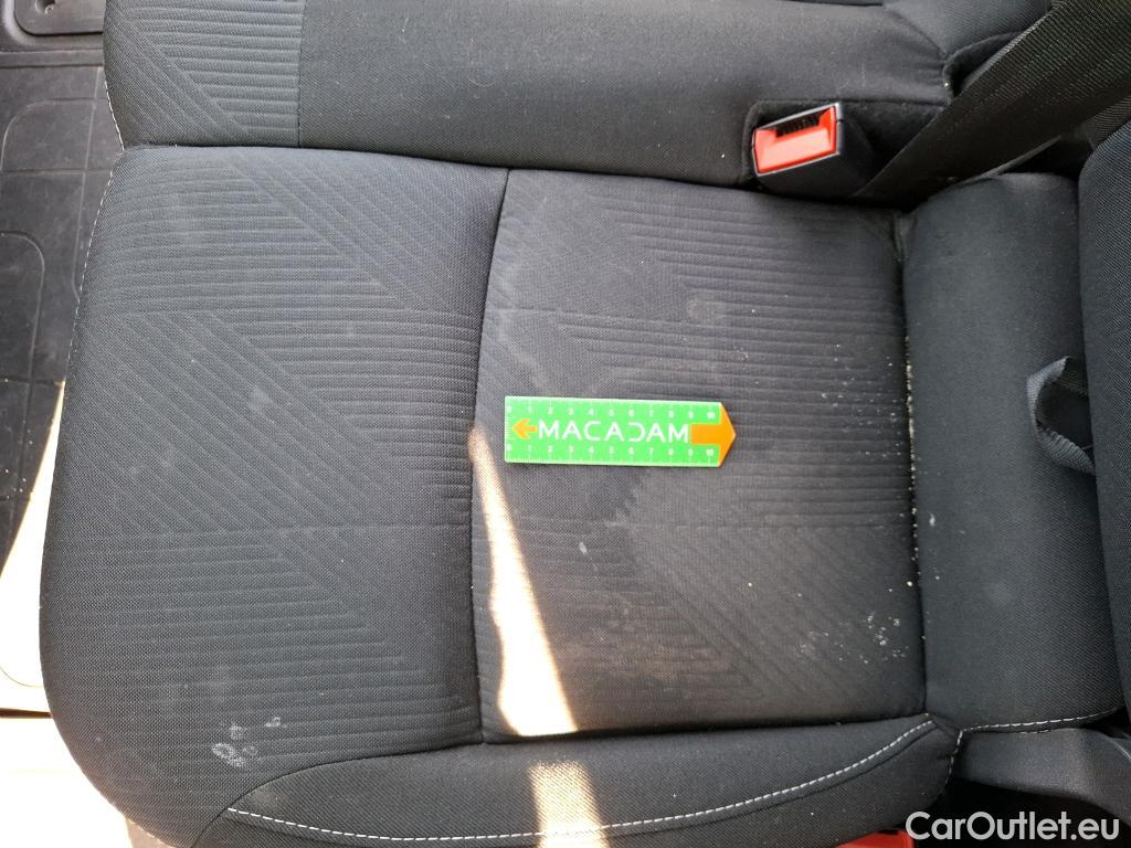  Renault  Trafic  Fourgon L2H1 3T Grand Confort 2.0 dCi 130CV BVM6 E6d #16