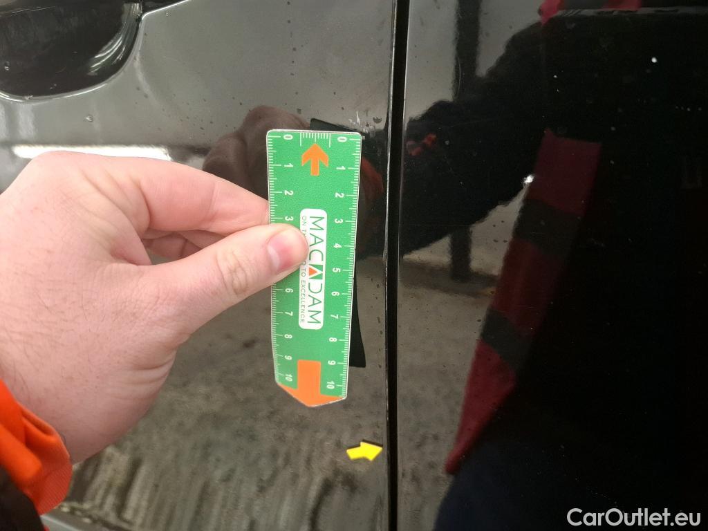  Citroen  C4 CITROEN  X / 2022 / 4P / Berline PureTech 130 S&S EAT8 Shine #6