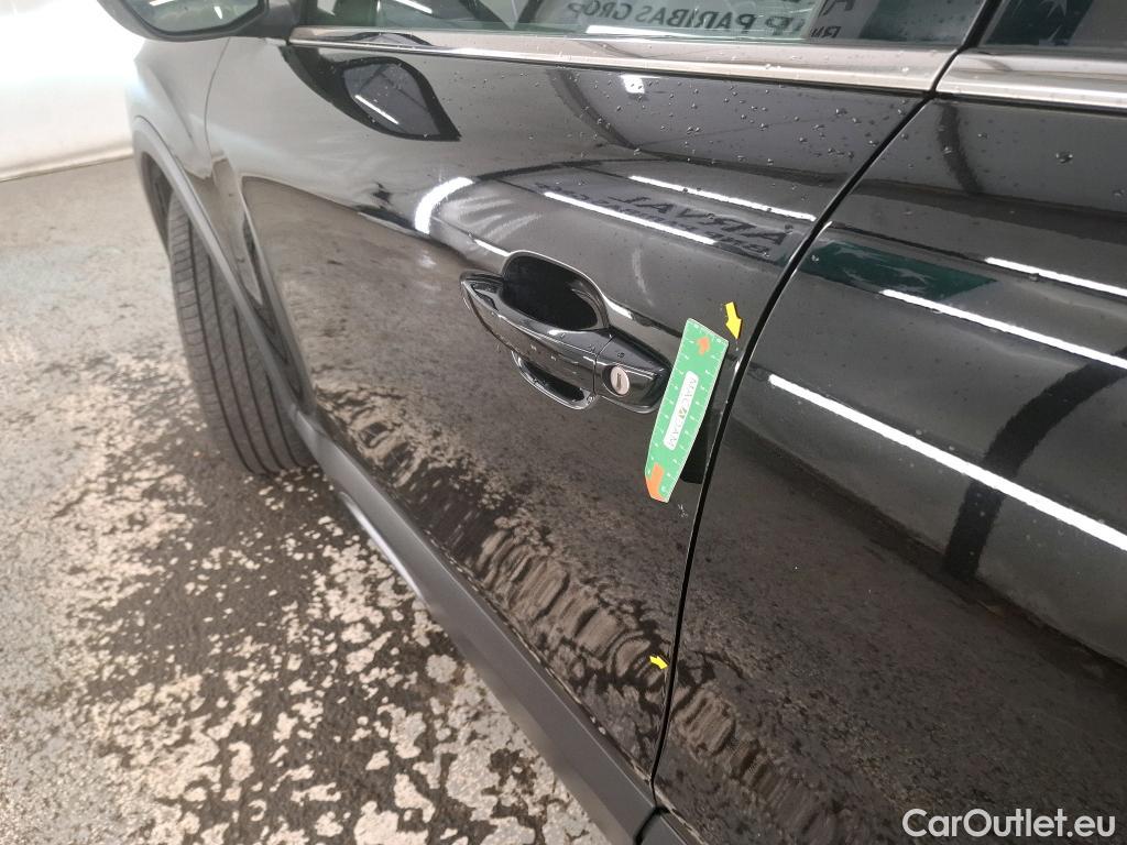  Citroen  C4 CITROEN  X / 2022 / 4P / Berline PureTech 130 S&S EAT8 Shine #4