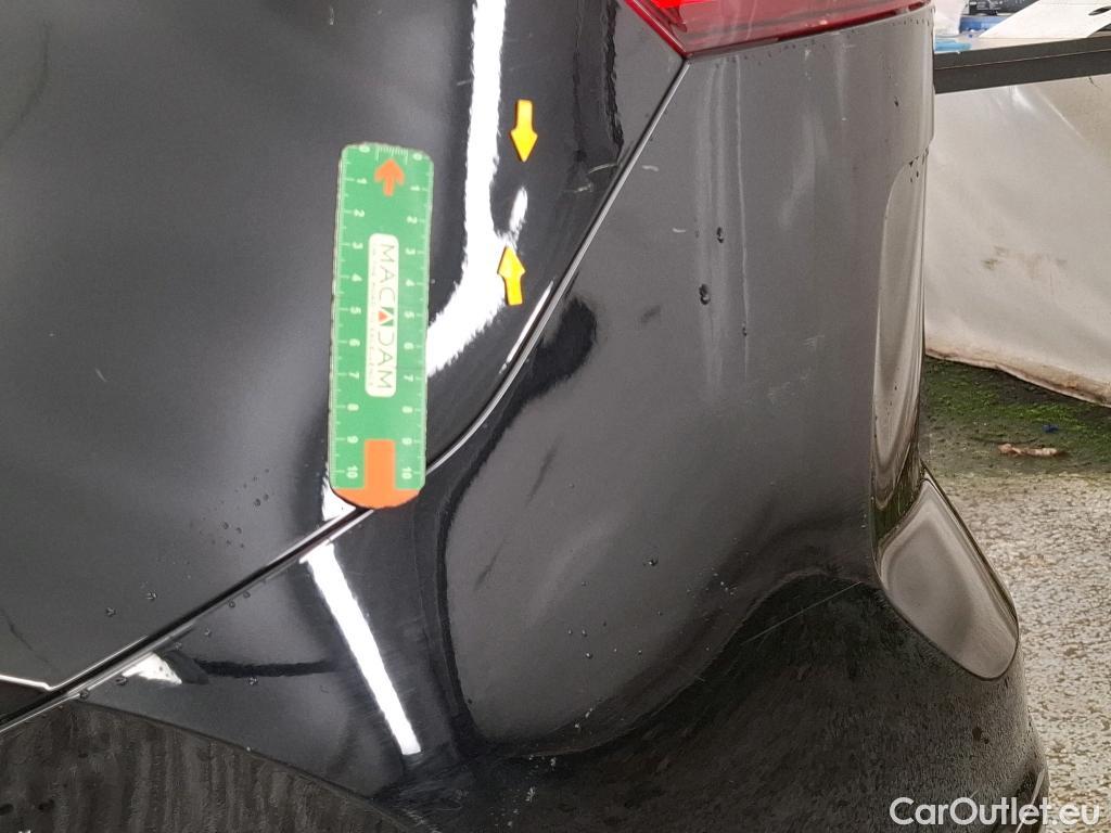  Volkswagen  Touran VOLKSWAGEN  / 2015 / 5P / monospace 2.0 TDI 150 Carat #28