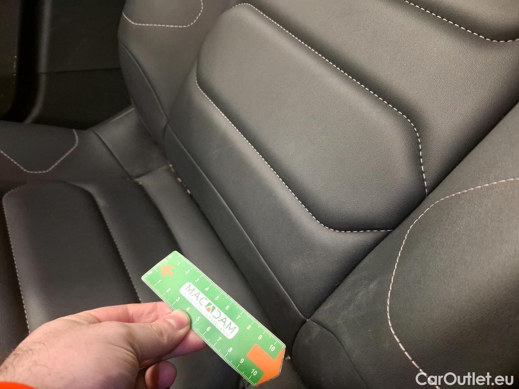  Citroen  C4 CITROEN  X / 2022 / 4P / Berline PureTech 130 S&S EAT8 Shine #22