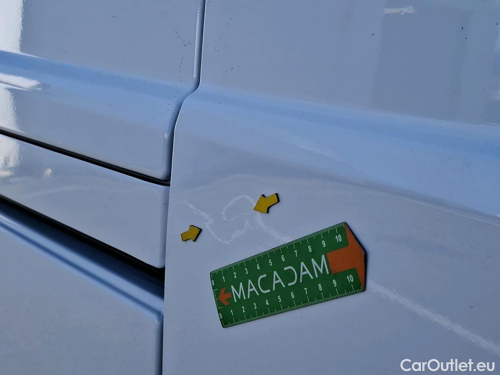  Renault  Trafic  Fourgon L2H1 3T Grand Confort 2.0 dCi 130CV BVM6 E6d #31