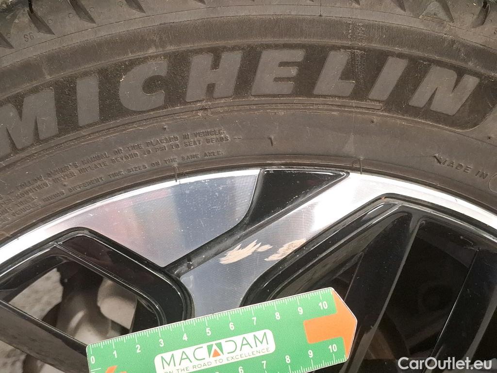  Citroen  C4 CITROEN  X / 2022 / 4P / Berline PureTech 130 S&S EAT8 Shine #29