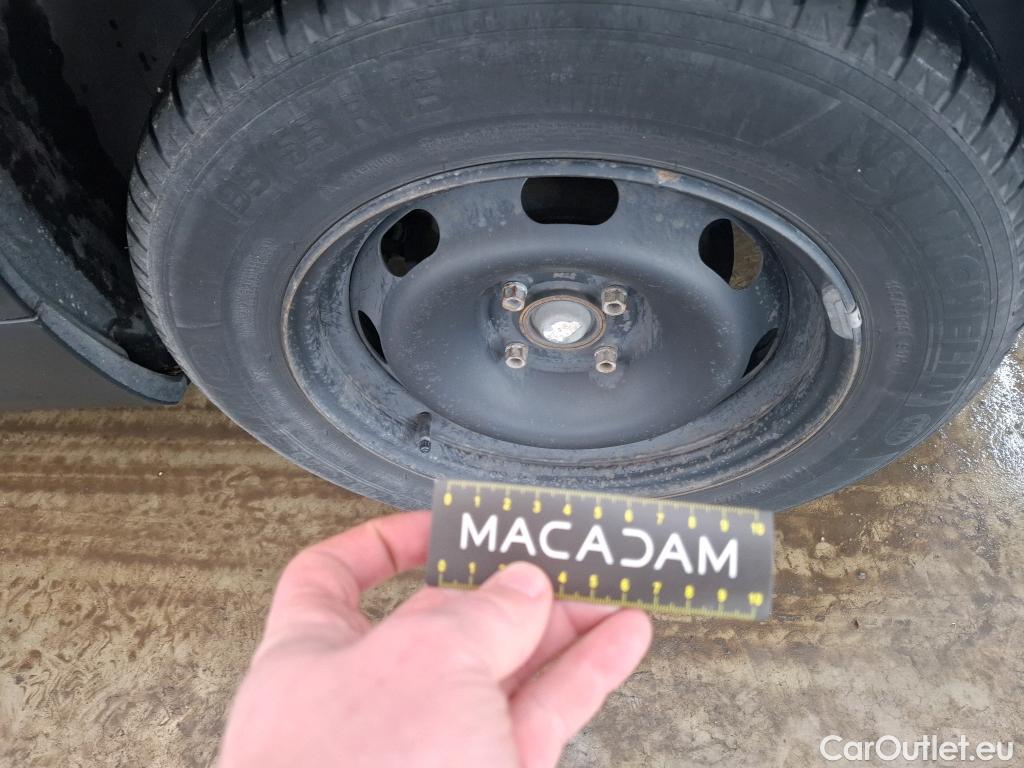  Citroen  C3  Société Feel Nav 1.2 PureTech 80CV BVM5 E6 #20