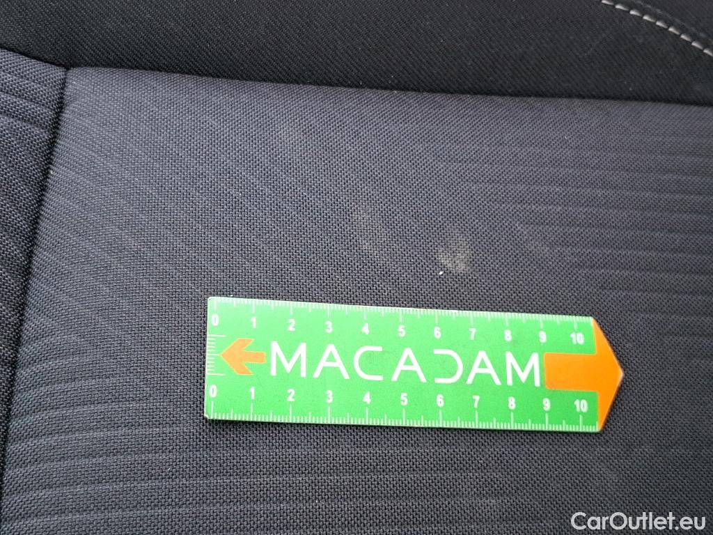  Renault  Trafic  Fourgon L2H1 3T Grand Confort 2.0 dCi 130CV BVM6 E6d #19