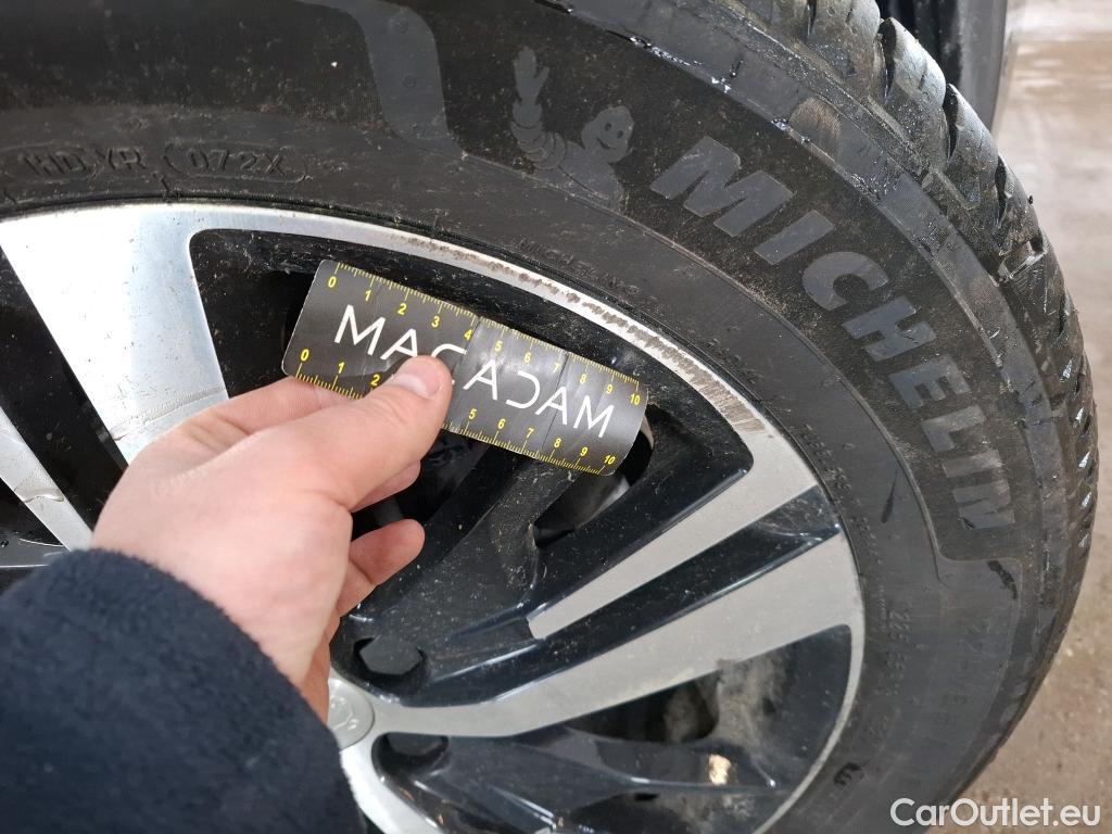  Peugeot  5008  GT 1.2 PureTech 130CV BVA8 7 Sieges E6d #24