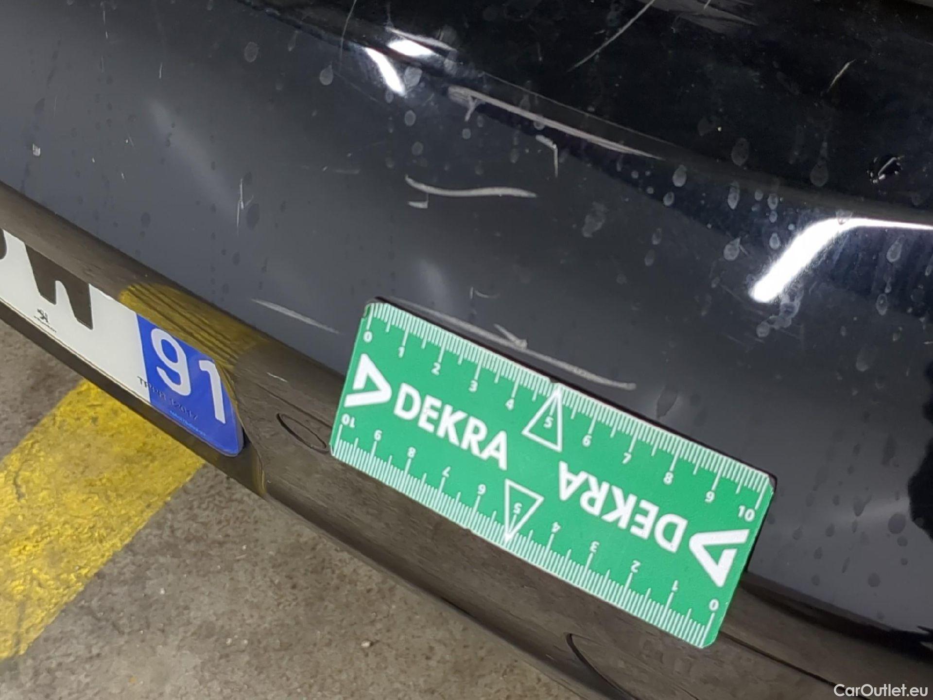  Peugeot  208  Allure Business 1.2 PureTech 100CV BVM6 E6d #17