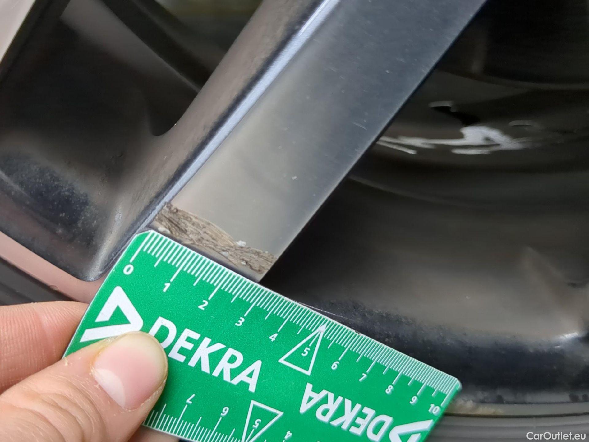  Peugeot  208  Allure Business 1.2 PureTech 100CV BVM6 E6d #30