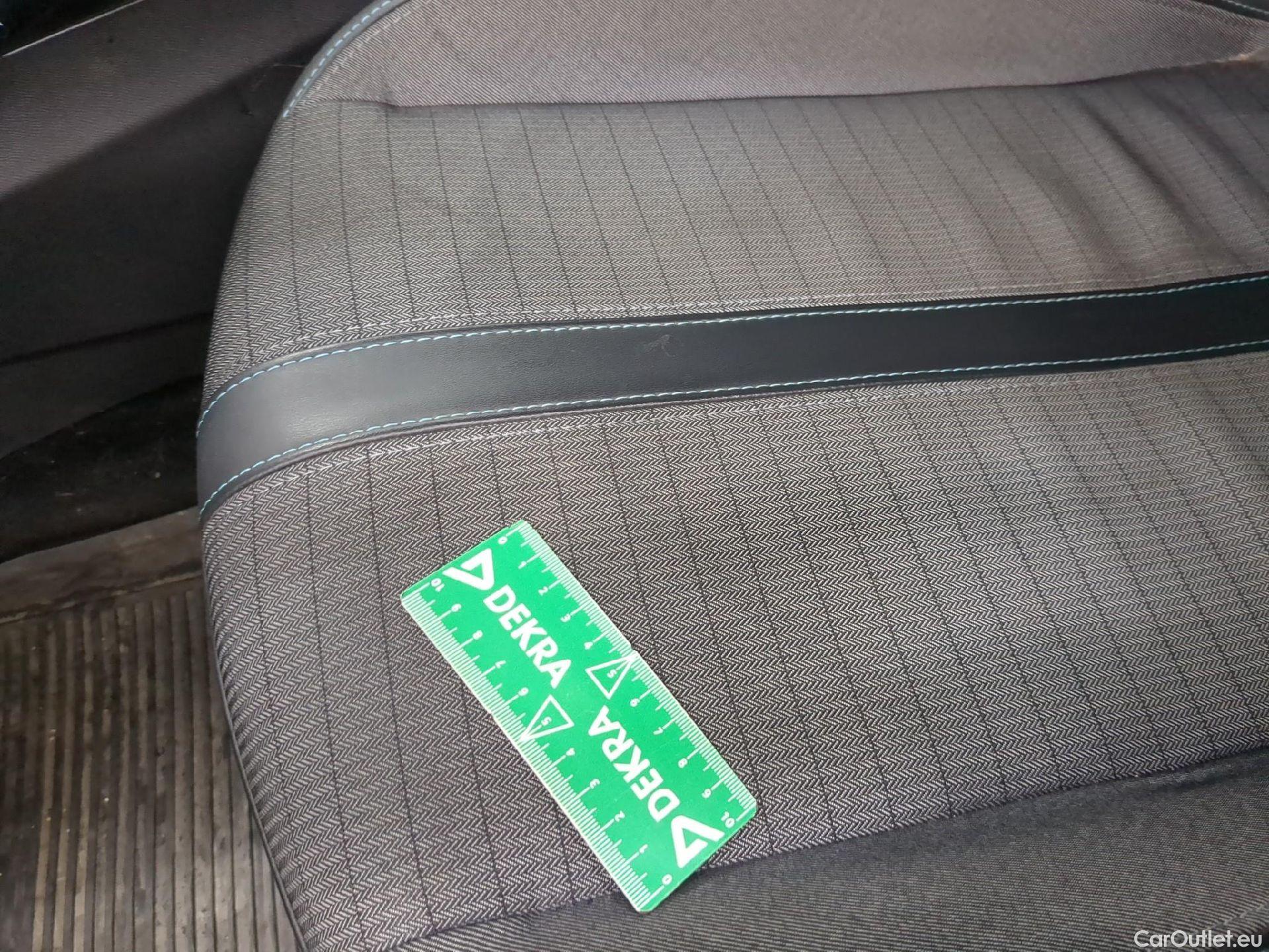  Peugeot  208  Allure Business 1.2 PureTech 100CV BVM6 E6d #6