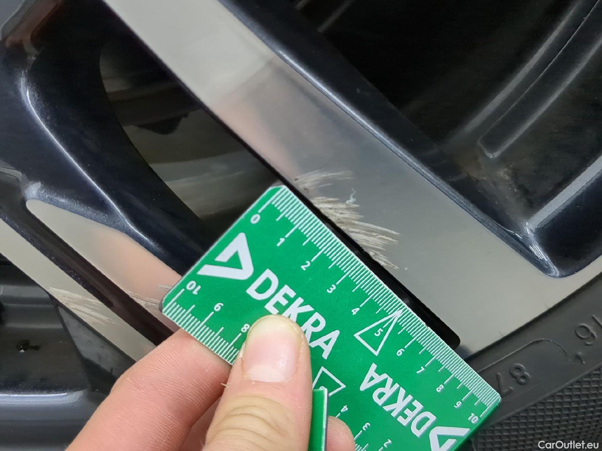  Peugeot  208  Allure Business 1.2 PureTech 100CV BVM6 E6d #23