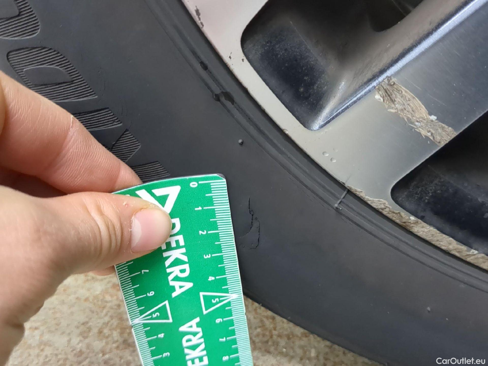  Peugeot  208  Allure Business 1.2 PureTech 100CV BVM6 E6d #25