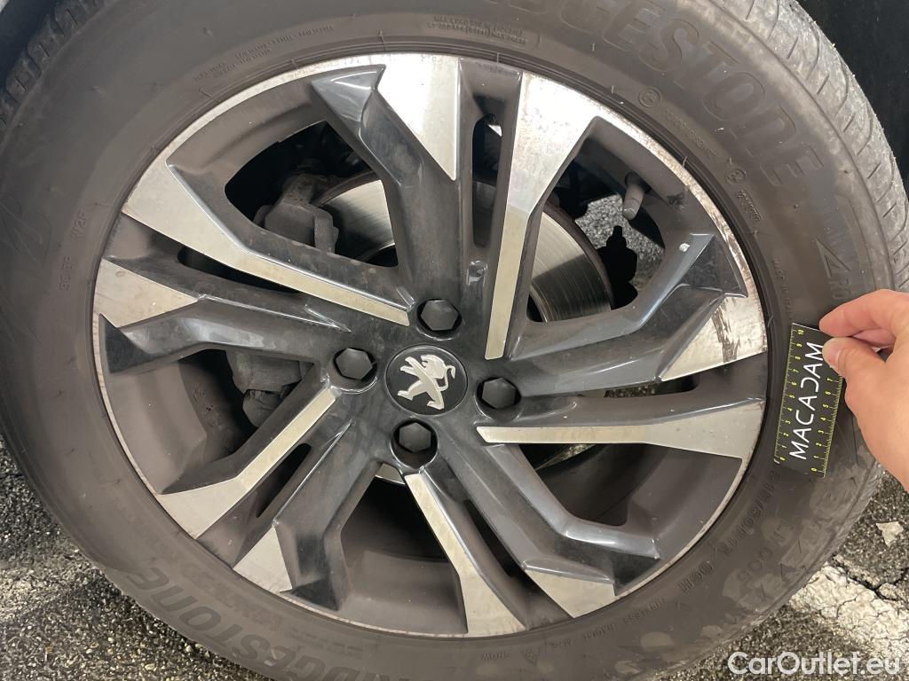  Peugeot  2008  Allure Business 1.5 HDi 110CV BVM6 E6d #20