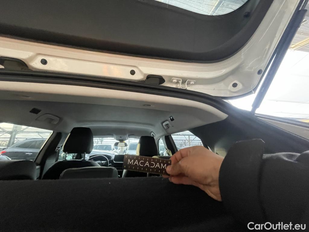  Peugeot  2008  Allure Business 1.5 HDi 110CV BVM6 E6d #28