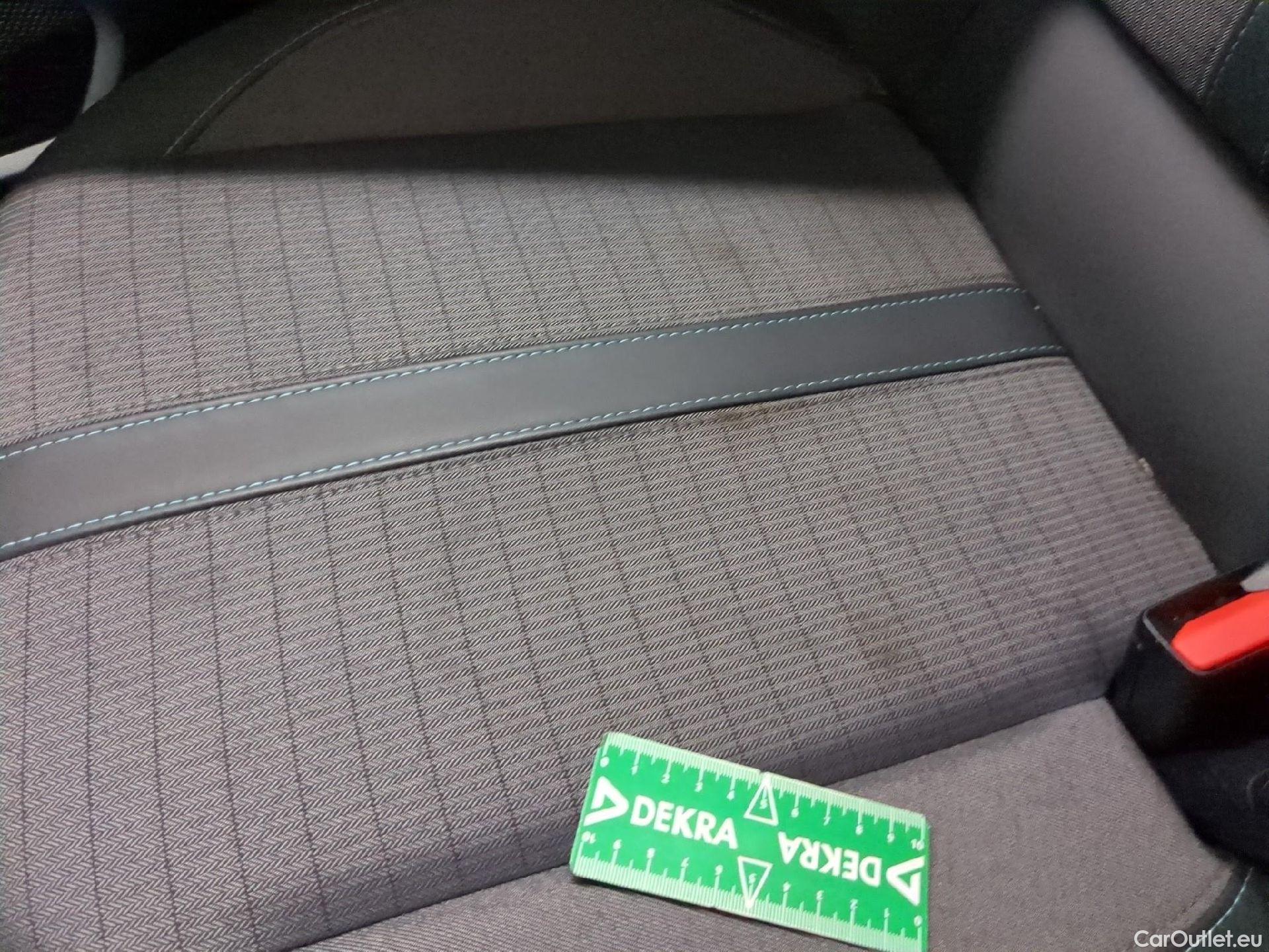  Peugeot  208  Allure Business 1.2 PureTech 100CV BVM6 E6d #3