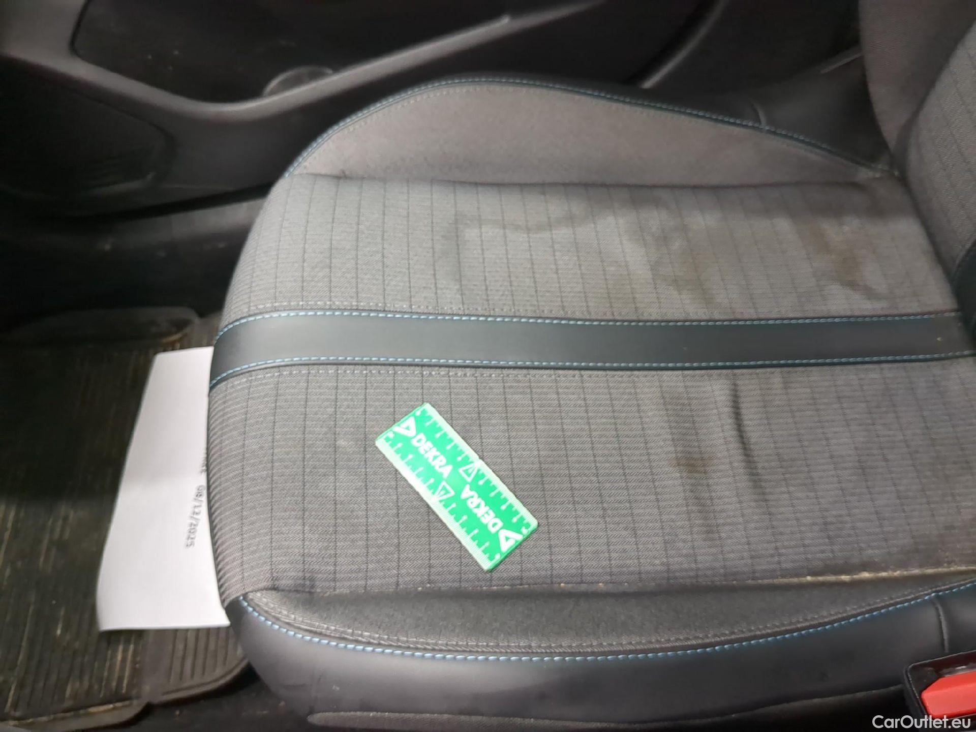  Peugeot  208  Allure Business 1.2 PureTech 100CV BVM6 E6d #4