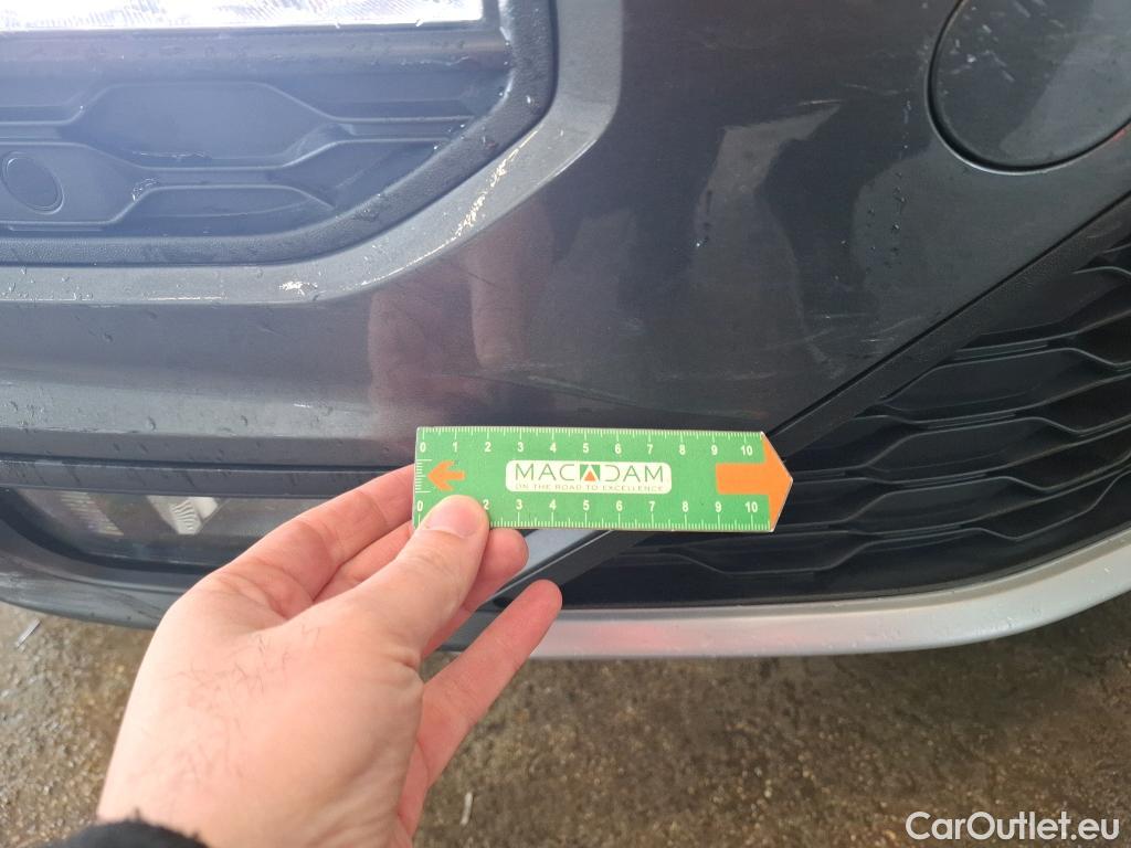  Volkswagen  T-ROC VOLKSWAGEN  / 2017 / 5P / SUV 1.5 TSI 150 EVO LOUNGE DSG7 #56