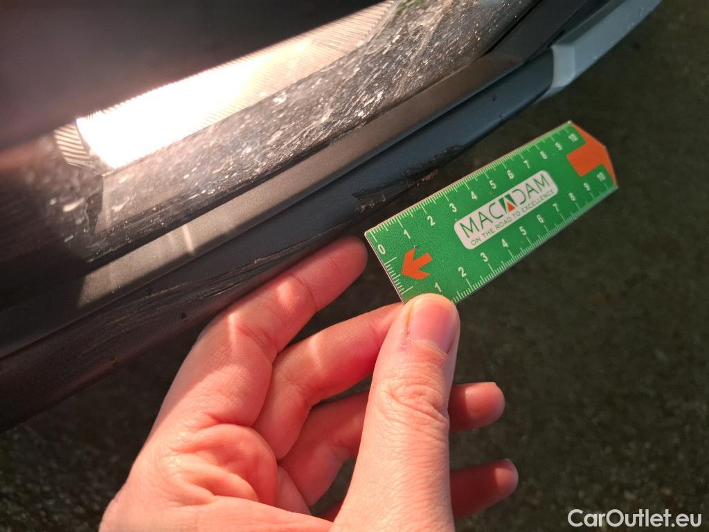  Volkswagen  T-ROC VOLKSWAGEN  / 2017 / 5P / SUV 1.5 TSI 150 EVO LOUNGE DSG7 #52