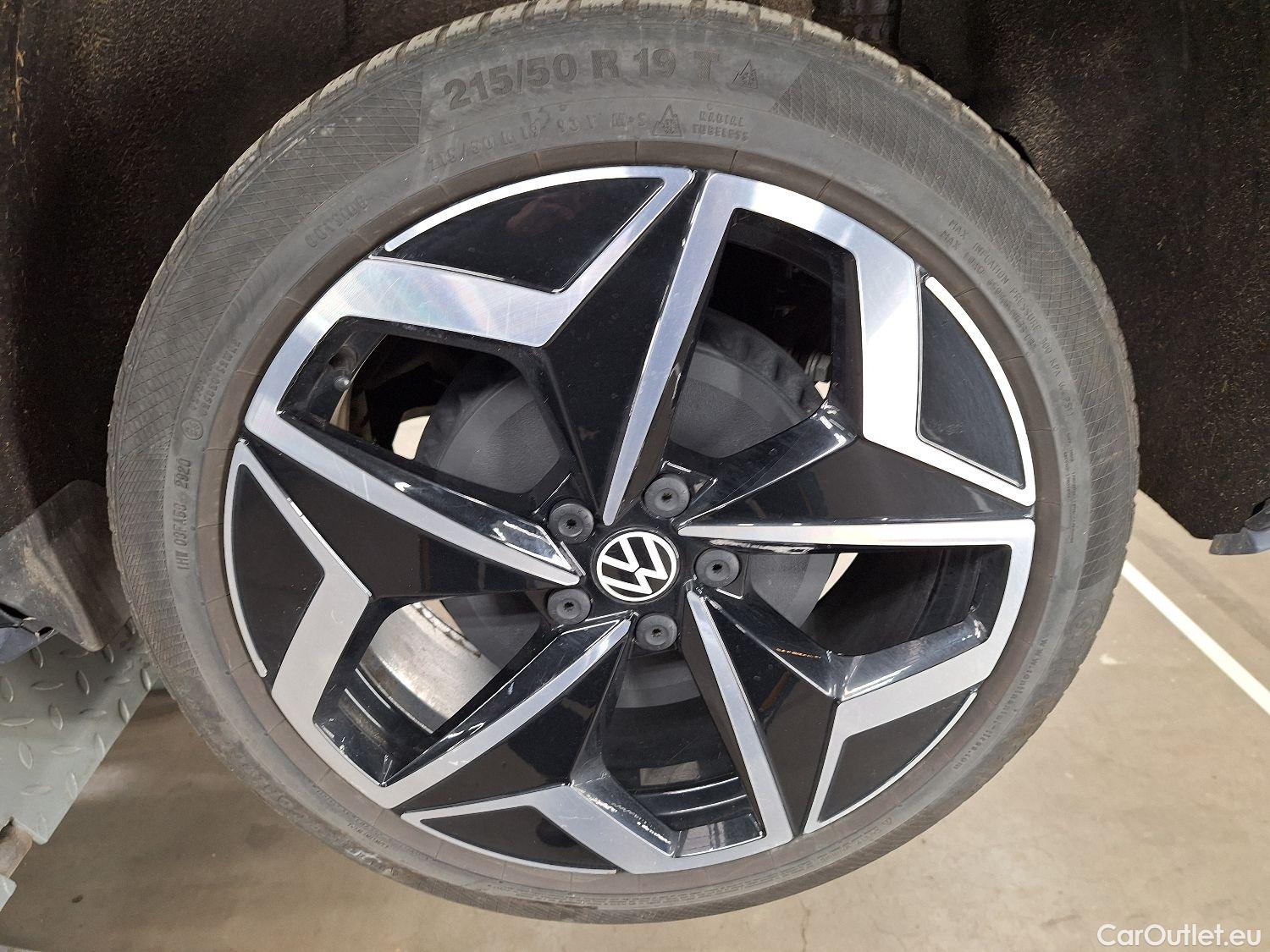  Volkswagen  ID.3 VW,  '20 BEV, Volkswagen   1ST Plus 5d #10