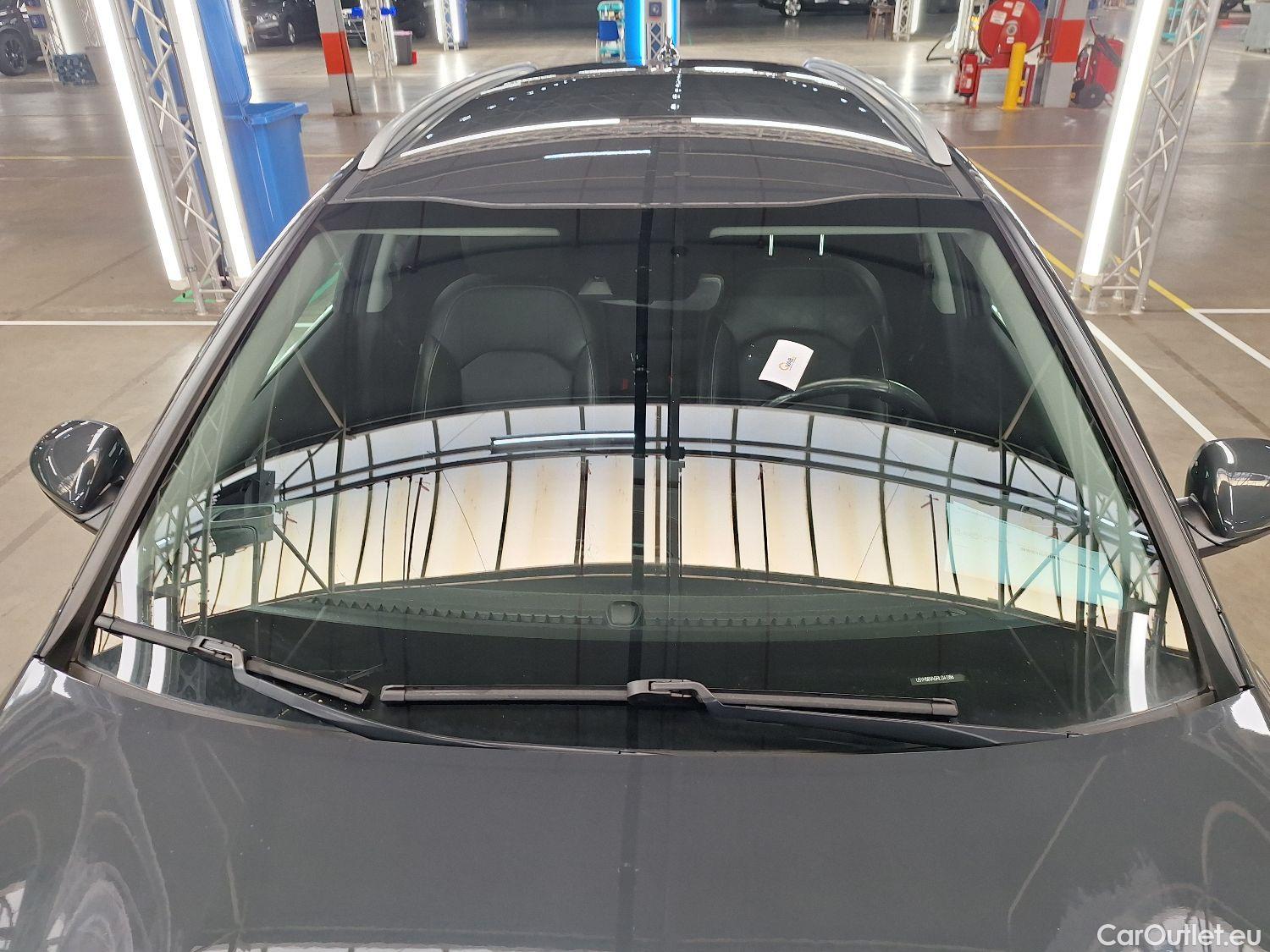  KIA  Cee'd Kia, Ceed SW FL'21 PHEV, KIA  Sportswagon Business Line 1.6 GDi PHEV D #1