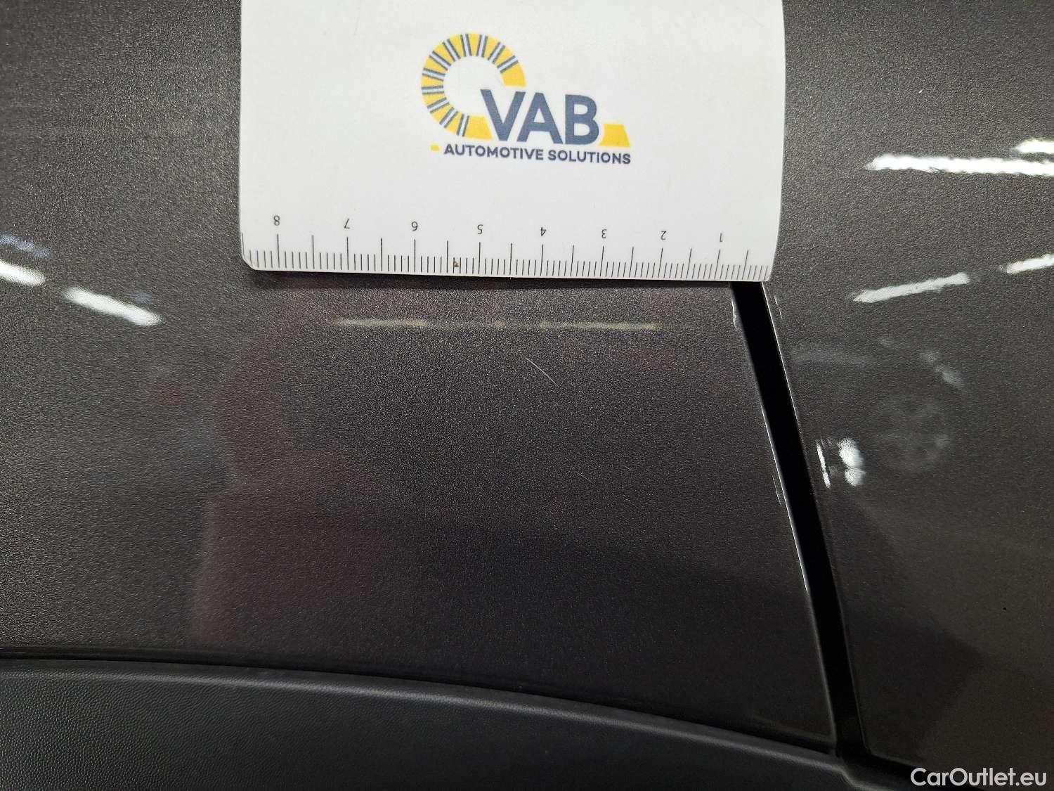  Citroen  DS3 DS,  CB '19, DS 3 Crossback PureTech 130 Automatic So Chic 5d #12