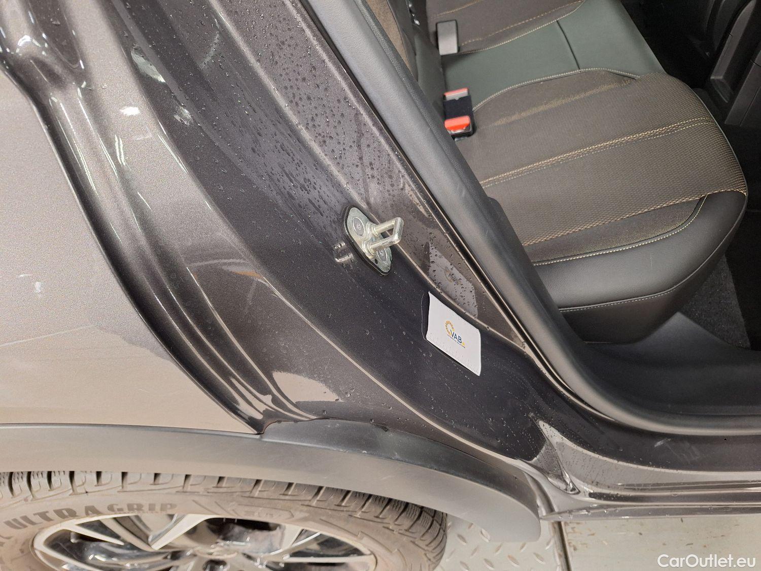  Citroen  DS3 DS,  CB '19, DS 3 Crossback PureTech 130 Automatic So Chic 5d #15